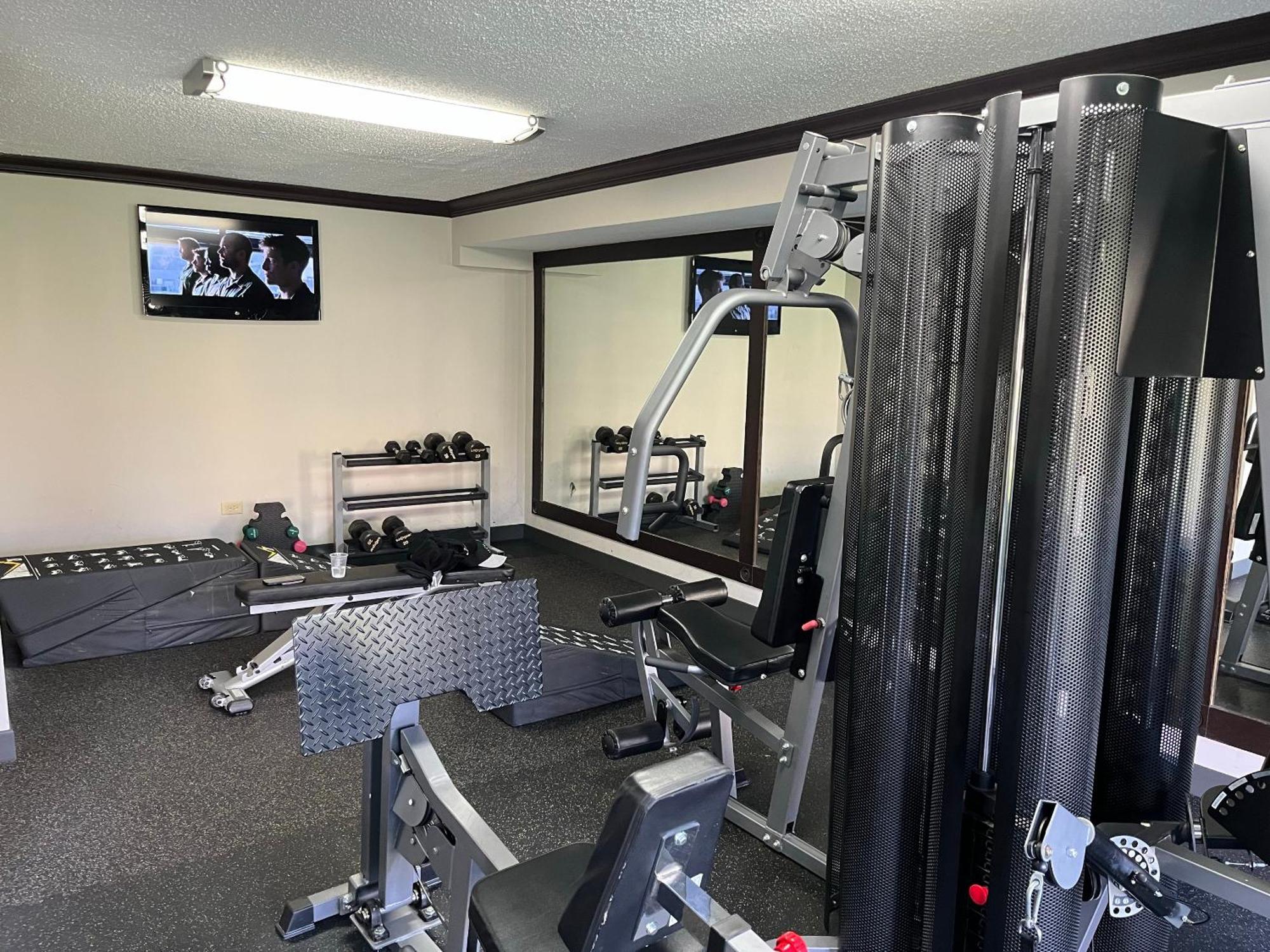 Wyndham Garden Chicago Northwest Hotel 4*