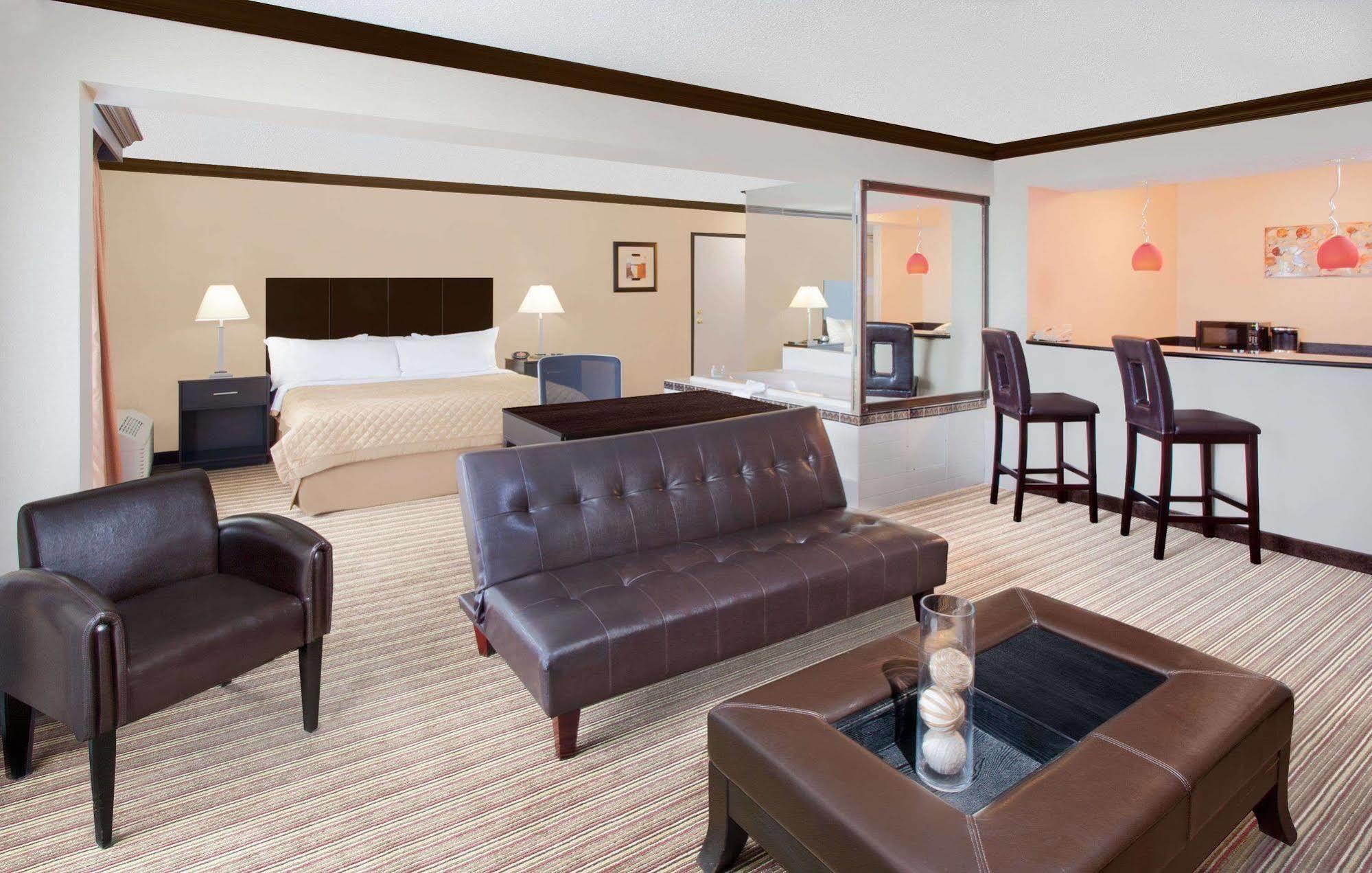Hotel Wyndham Garden Chicago Northwest